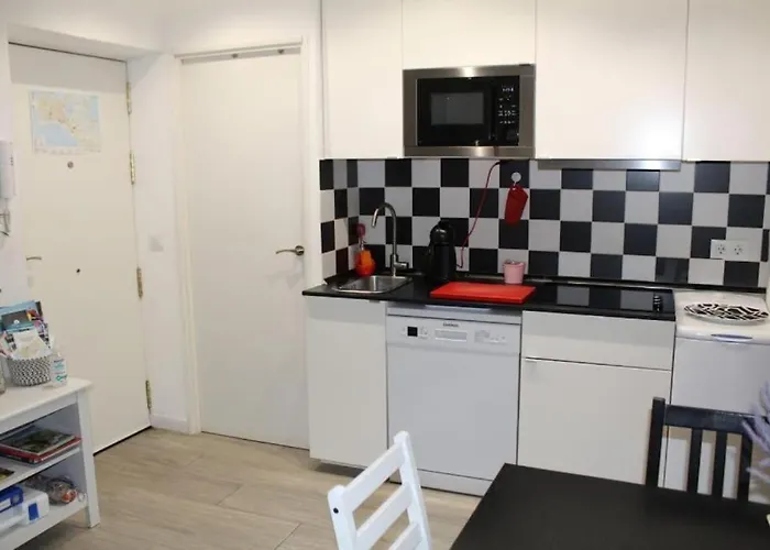 Cdz - Pasquin شقة *